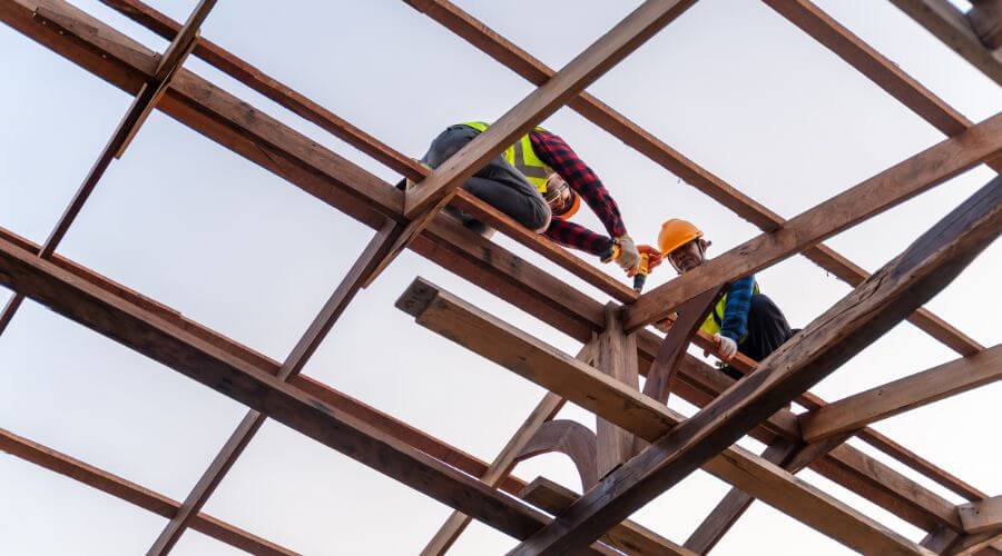 Professional gutter cleaning services in Freelandville, IN